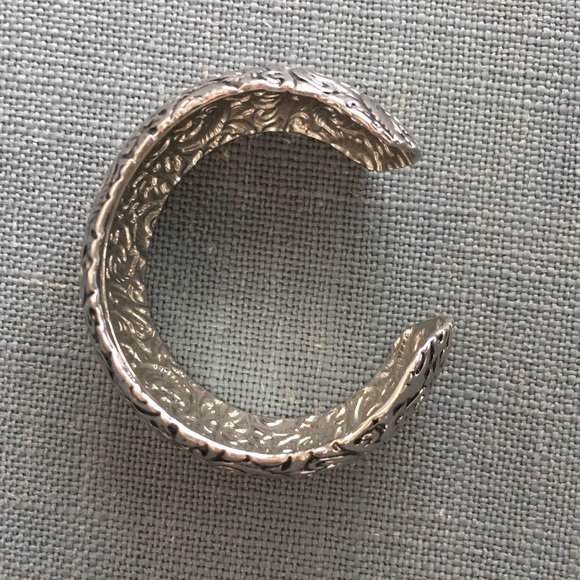 silver cuff bracelet - Picture 5 of 7